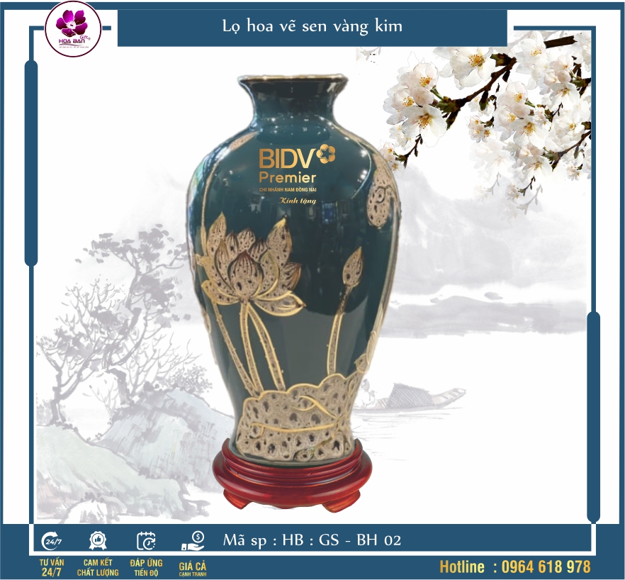 Lọ hoa sen vẽ vàng